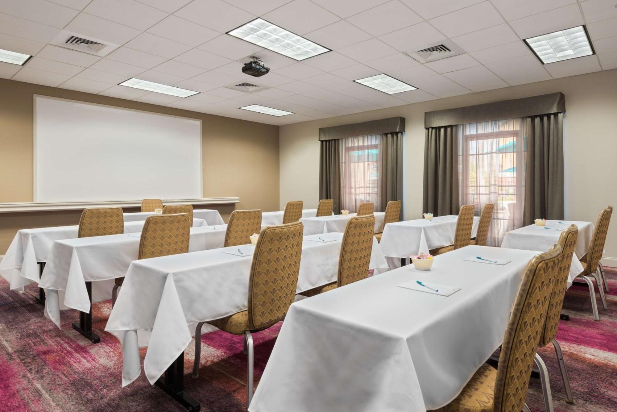 Homewood Suites By Hilton Orlando-Ucf Area Alafaya Екстер'єр фото