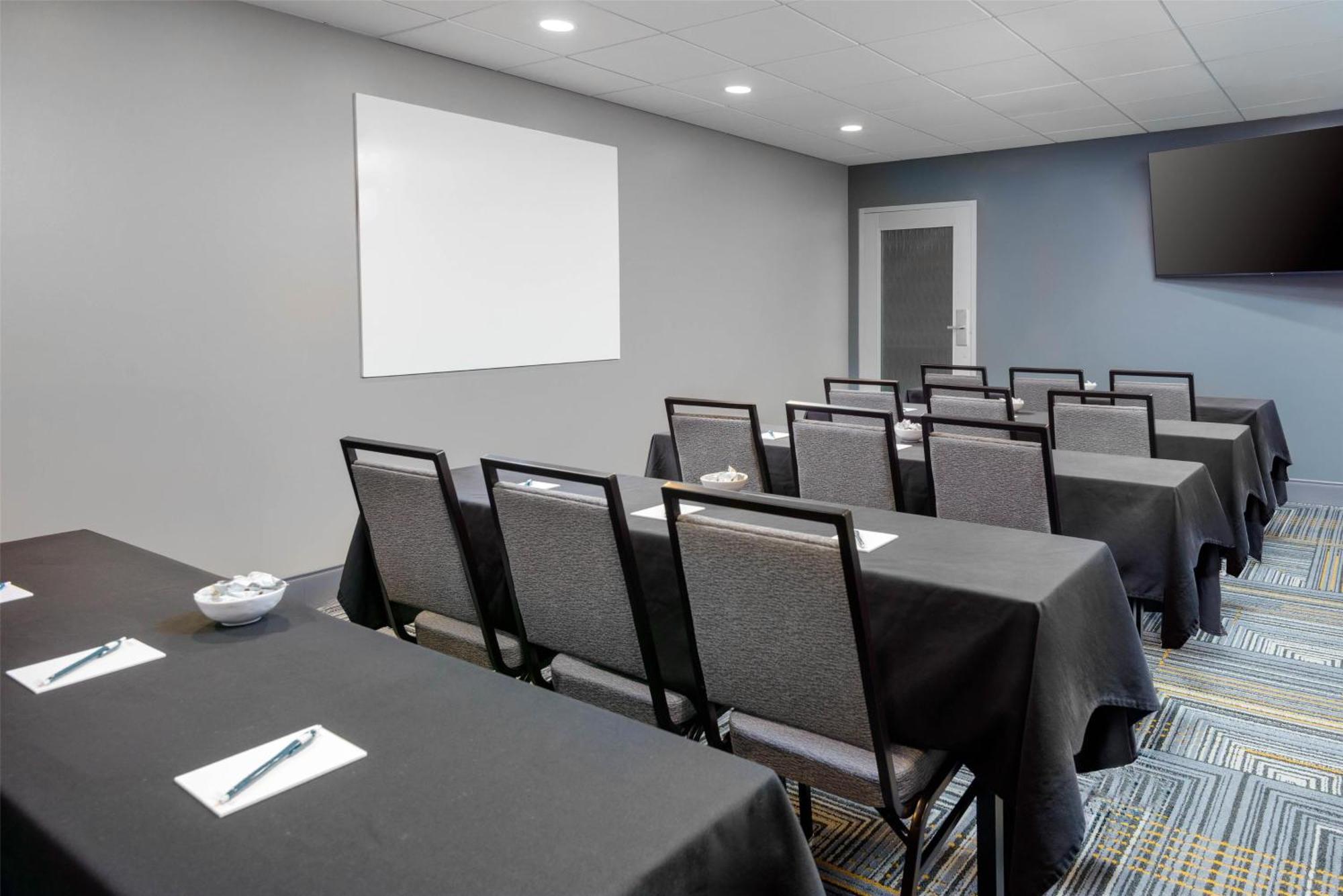 Homewood Suites By Hilton Orlando-Ucf Area Alafaya Екстер'єр фото