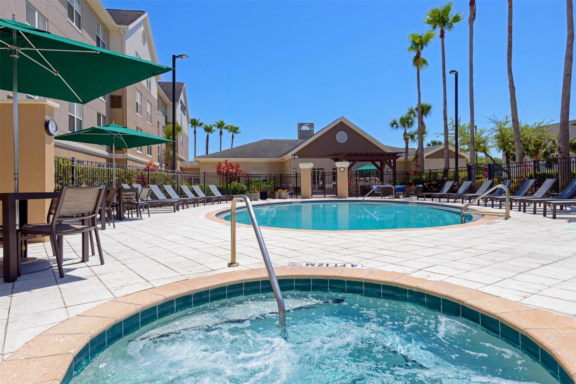 Homewood Suites By Hilton Orlando-Ucf Area Alafaya Екстер'єр фото